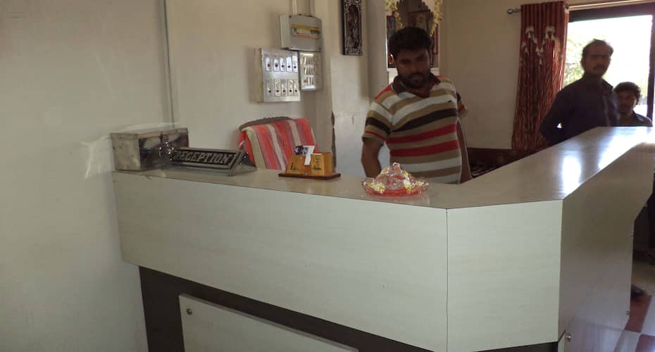 Hotel Satluj Guest House, Ahmedabad 3